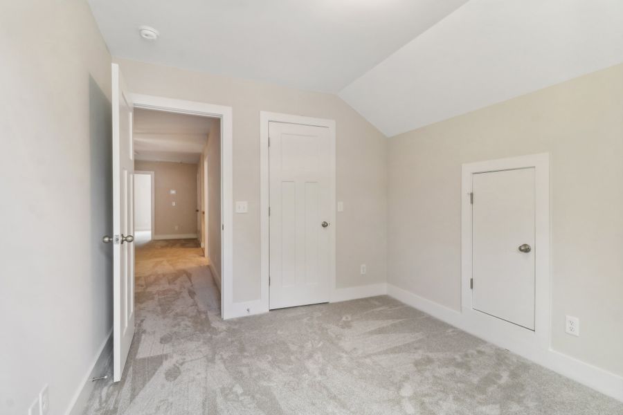 Representative unfurnished interior of a home built from the Connor II by Great Southern Homes in Edwards Ridge, Central (Image 30).