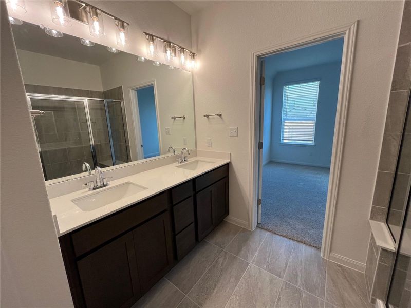 Double vanity with quartz countertops Double vanity with quartz countertops