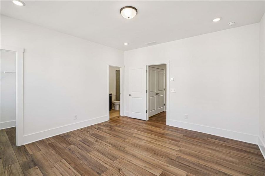 Spacious, unfurnished interior of a new home in Park Vue, Atlanta (Image 29). Spacious, unfurnished interior of a new home in Park Vue, Atlanta (Image 29).