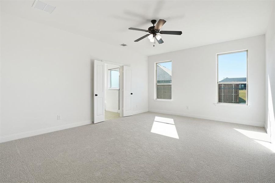 Spacious, unfurnished interior of a new home in Wildcat Ridge, Godley (Image 35). Spacious, unfurnished interior of a new home in Wildcat Ridge, Godley (Image 35).