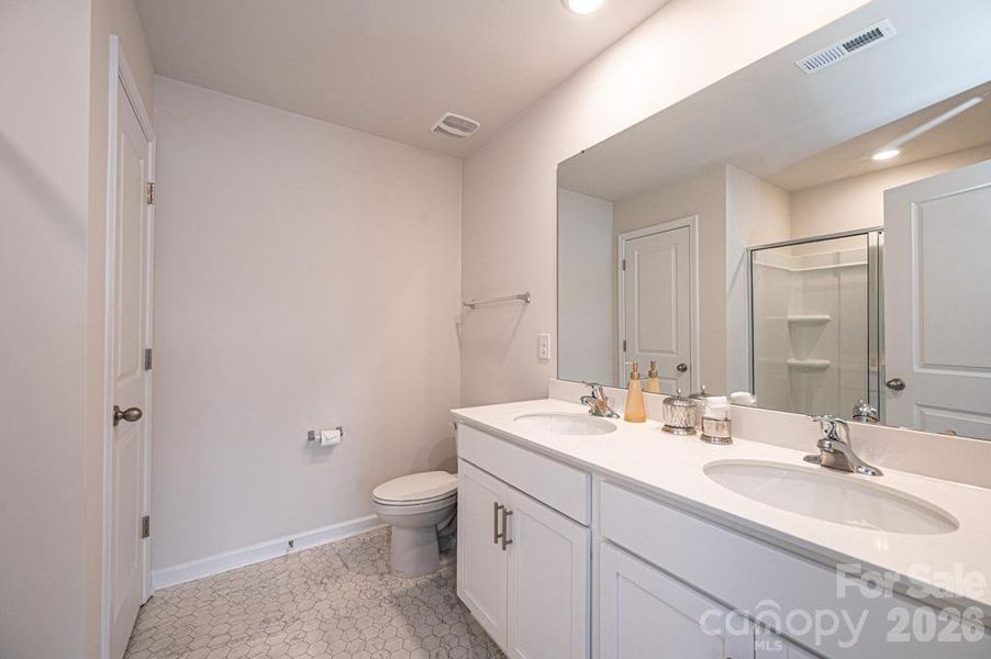 Furnished interior view inside a new home in Mills at Long Creek, Dallas (Image 16).