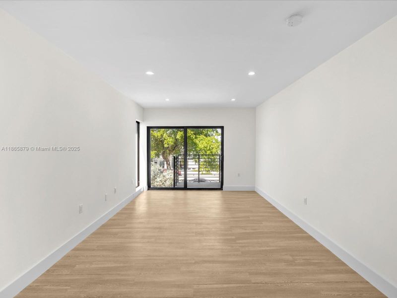 Spacious, unfurnished interior of a new home in , Miami Beach (Image 36). Spacious, unfurnished interior of a new home in , Miami Beach (Image 36).