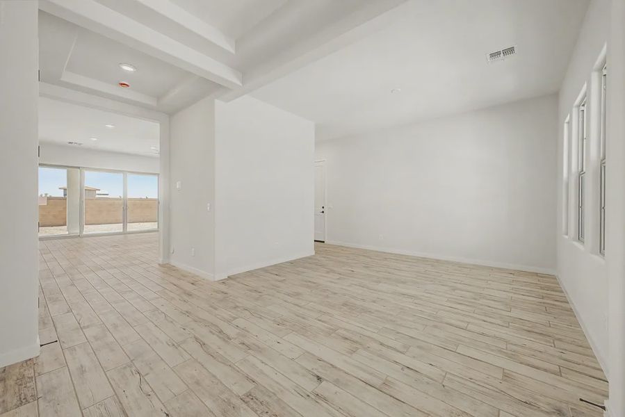 Spacious, unfurnished interior of a new home in Valencia at Granite Vista, Waddell (Image 19). Spacious, unfurnished interior of a new home in Valencia at Granite Vista, Waddell (Image 19).