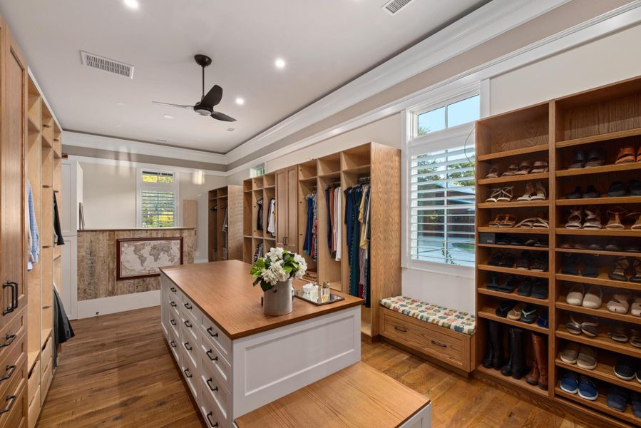 Furnished interior view inside a new home in , Bonneau (Image 53).