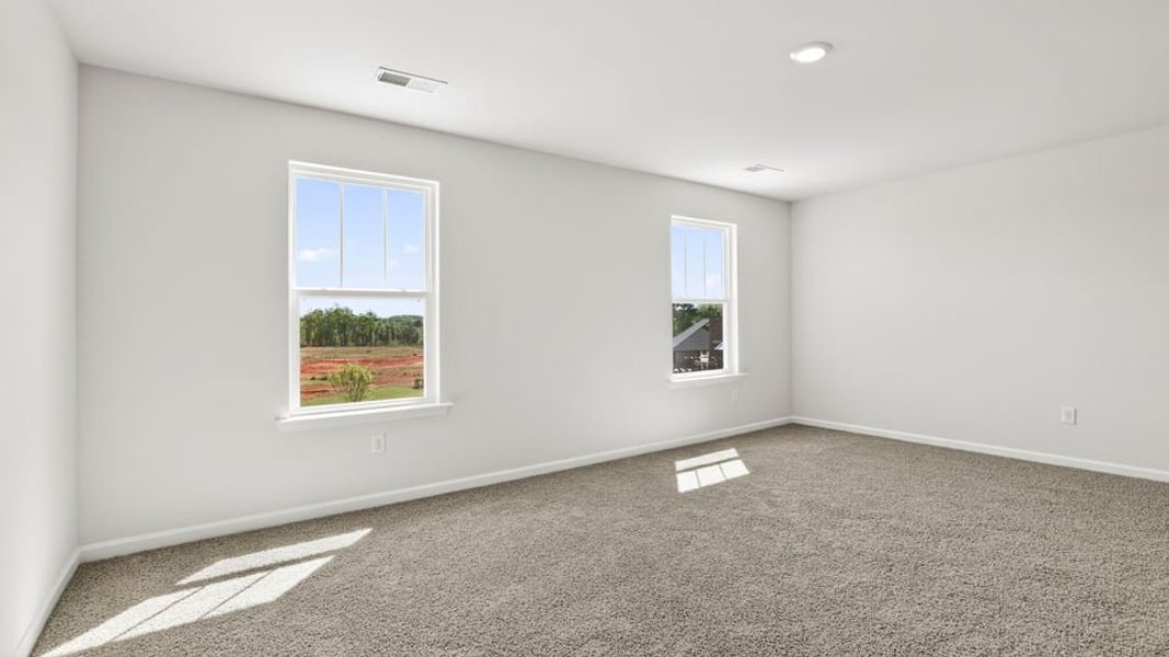 Spacious, unfurnished interior of a new home in Sage Grove, Lyman (Image 30).