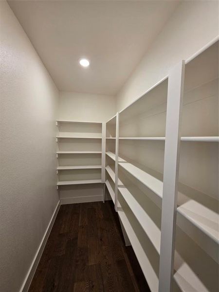 Spacious, unfurnished interior of a new home in Aledo Heights - Aledo ISD, Aledo (Image 29).