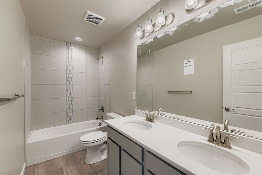 Furnished interior view inside a new home in Buffalo Highlands – Commerce City, Commerce City (Image 10).