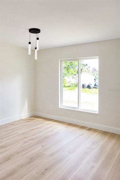 Spacious, unfurnished interior of a new home in , Ocala (Image 30).