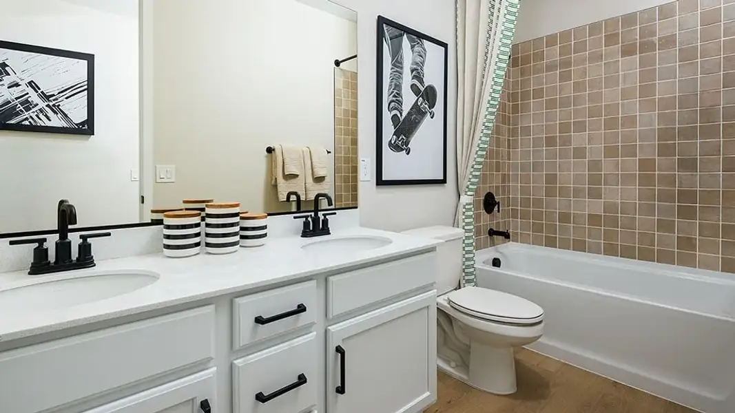 Furnished interior view inside a new home in Saddleback, Peoria (Image 11).