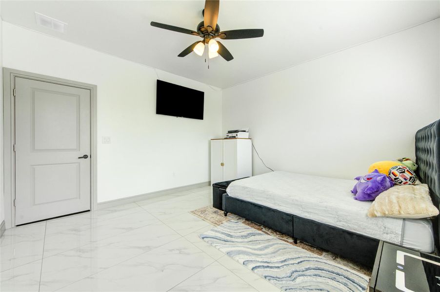 Furnished interior view inside a new home in , Cleveland (Image 7).