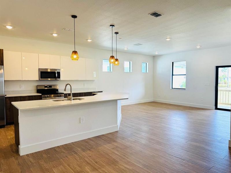 Furnished interior view inside a new home in , Punta Gorda (Image 10).