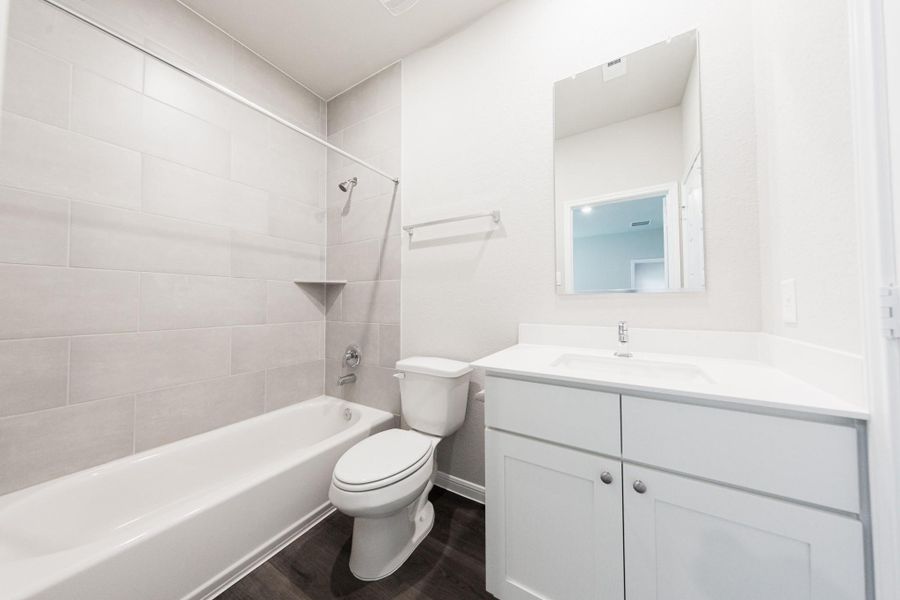 Furnished interior view inside a new home in Bammel Oaks, Houston (Image 8).