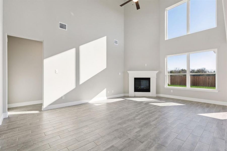 Spacious, unfurnished interior of a new home in Sicily, Princeton (Image 14).