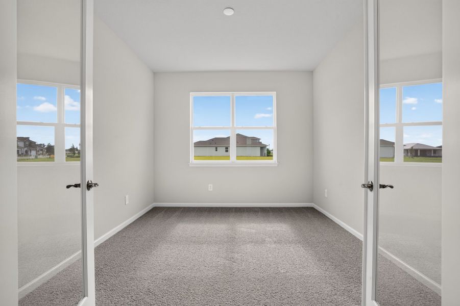 Spacious, unfurnished interior of a new home in Crosswind Ranch, Parrish (Image 10).