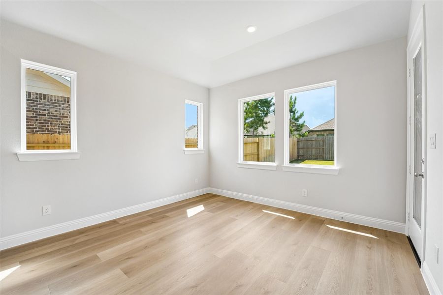 Spacious, unfurnished interior of a new home in Evergreen 55', Conroe (Image 30). Spacious, unfurnished interior of a new home in Evergreen 55', Conroe (Image 30).