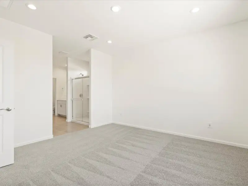 Spacious, unfurnished interior of a new home in Sunset Crest - Signature Series, Tucson (Image 11). Spacious, unfurnished interior of a new home in Sunset Crest - Signature Series, Tucson (Image 11).