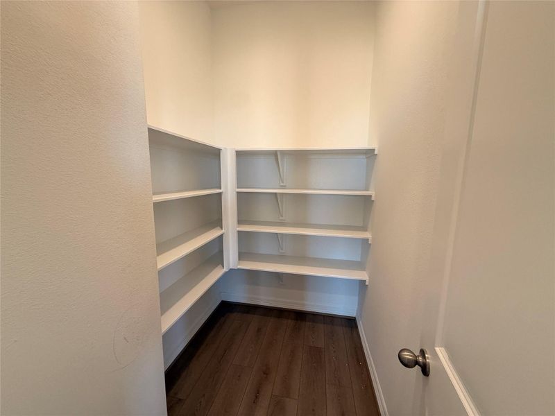 Spacious, unfurnished interior of a new home in Wildrye, Waller (Image 16).