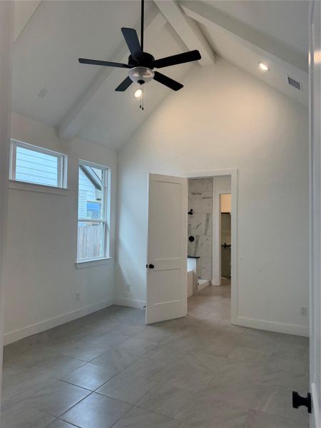 Spacious, unfurnished interior of a new home in The Trails, New Caney (Image 19).