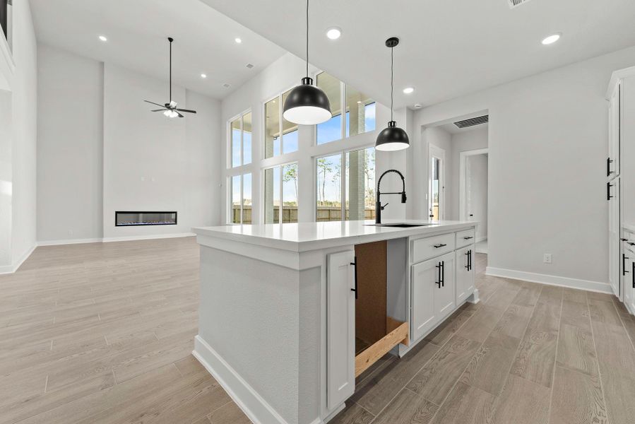 Representative image. Features, specifications, selections and colors may vary. Representative image. Features, specifications, selections and colors may vary.