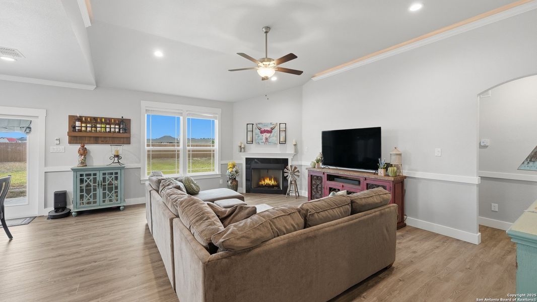 Furnished interior view inside a new home in , La Vernia (Image 9).