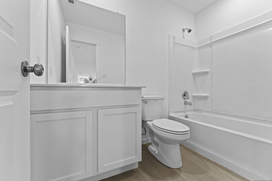 Furnished interior view inside a new home in Spring Grove, St. Hedwig (Image 4).
