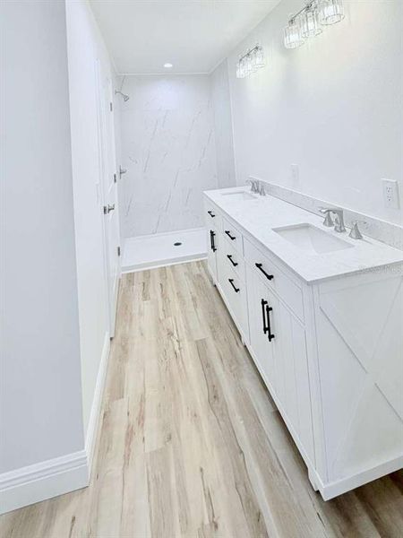 Spacious, unfurnished interior of a new home in , Palm Coast (Image 12).