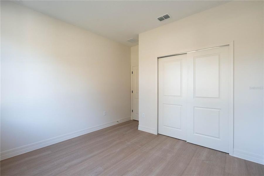 Spacious, unfurnished interior of a new home in , Tavares (Image 43).