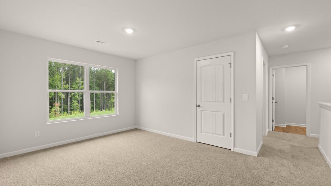 Representative unfurnished interior of a home built from the Hayden by D.R. Horton in Hamptons at Riverwood South, Dallas (Image 26).