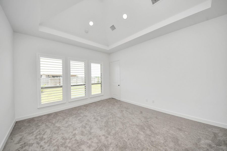 Spacious, unfurnished interior of a new home in Valencia, Manvel (Image 39). Spacious, unfurnished interior of a new home in Valencia, Manvel (Image 39).