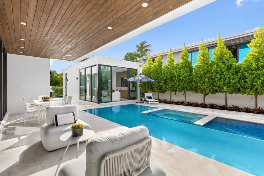 Exterior details and patio area of a home in , Boca Raton (Image 41).