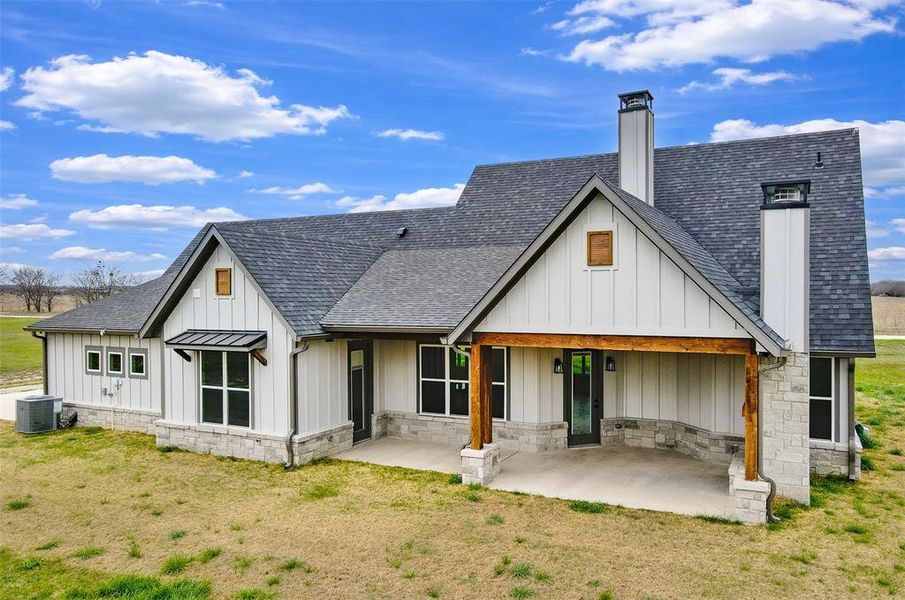 Exterior details and patio area of a home in , Wills Point (Image 25).