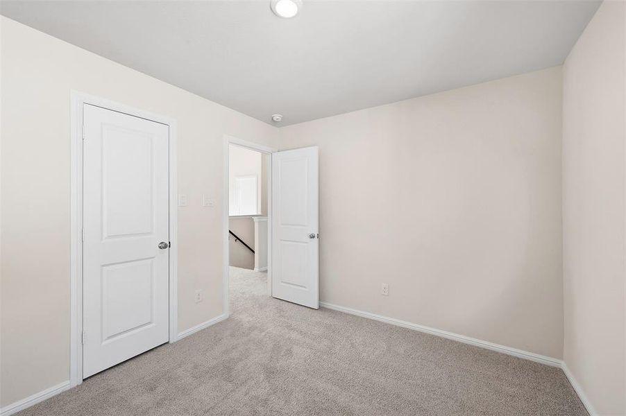 Spacious, unfurnished interior of a new home in Forest Park, Princeton (Image 31).
