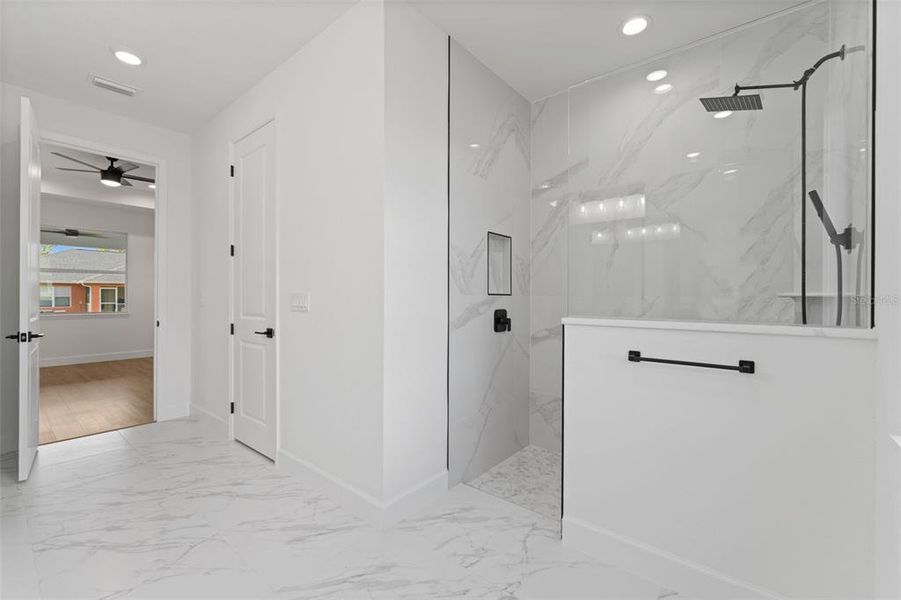 Image 39 of a home in .