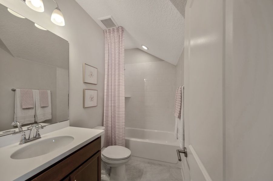 Representative furnished interior of a home built from the Hamilton by Riverside Homes in Amelia National Country Club, Fernandina Beach (Image 13). Representative furnished interior of a home built from the Hamilton by Riverside Homes in Amelia National Country Club, Fernandina Beach (Image 13).