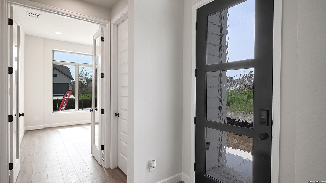 Spacious, unfurnished interior of a new home in The Parklands, Schertz (Image 18).