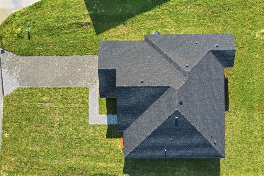 Exterior details and patio area of a home in , Ocala (Image 4).