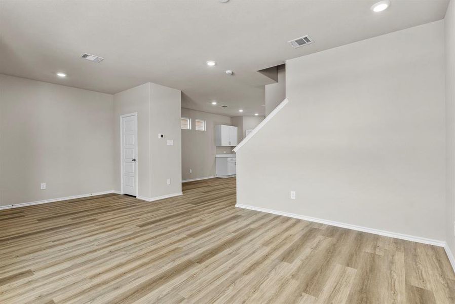 Spacious, unfurnished interior of a new home in Orchard Village, Fort Worth (Image 17). Spacious, unfurnished interior of a new home in Orchard Village, Fort Worth (Image 17).