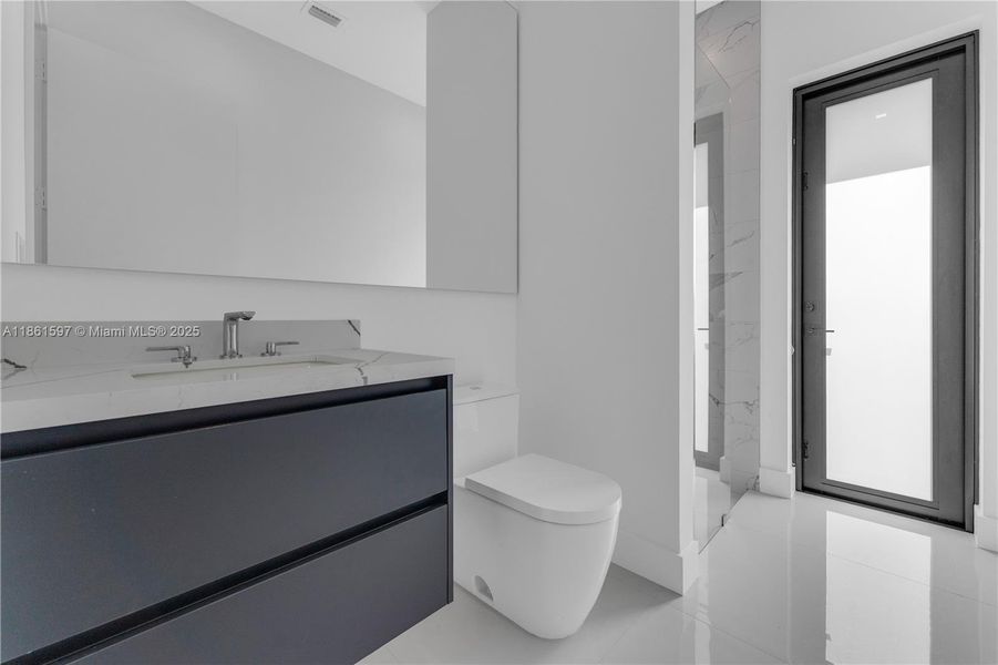 Furnished interior view inside a new home in , Pompano Beach (Image 10).