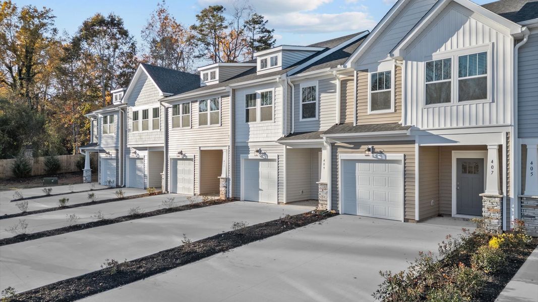 Proven curb appeal with elegant exterior lines and a warm, inviting presence Proven curb appeal with elegant exterior lines and a warm, inviting presence