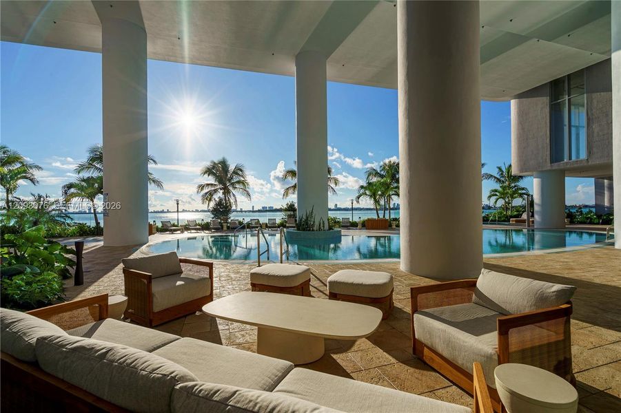 Community amenities in Aria Reserve, Miami (Image 60).