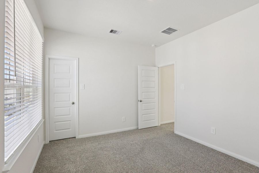 Spacious, unfurnished interior of a new home in Kemah Crossing - Luxe Series, Kemah (Image 35). Spacious, unfurnished interior of a new home in Kemah Crossing - Luxe Series, Kemah (Image 35).