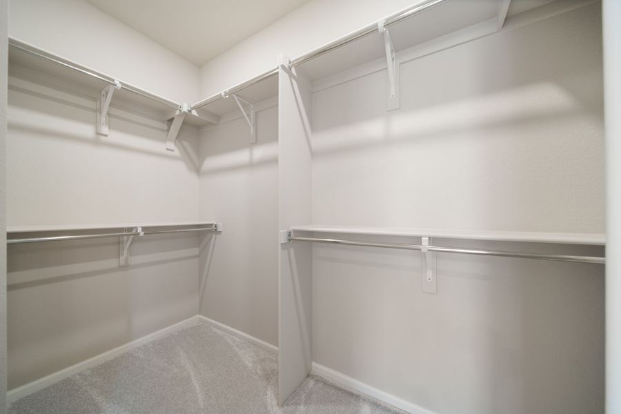 Spacious, unfurnished interior of a new home in The Reserve at Green Valley Ranch, Aurora (Image 20).