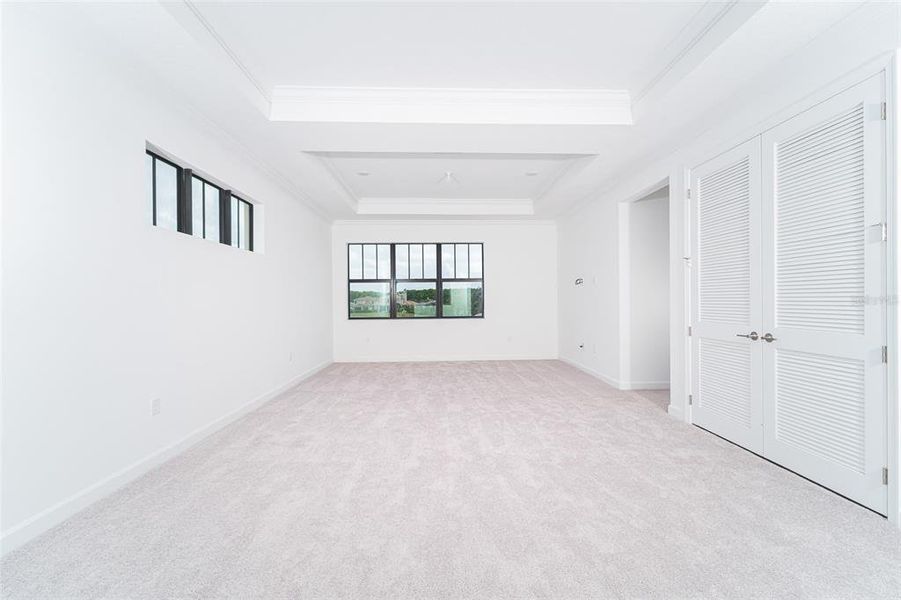 Spacious, unfurnished interior of a new home in Tesoro Club, Port St. Lucie (Image 27).