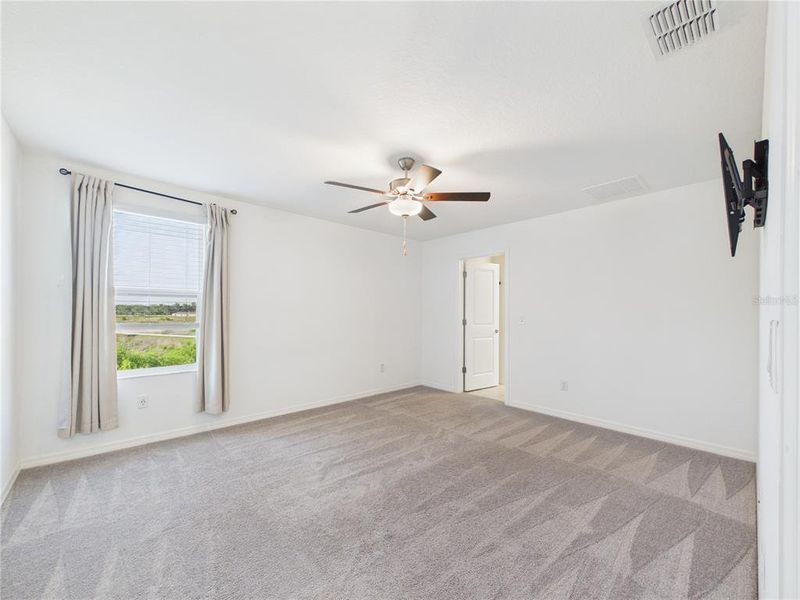 Spacious, unfurnished interior of a new home in Two Rivers, Zephyrhills (Image 34).