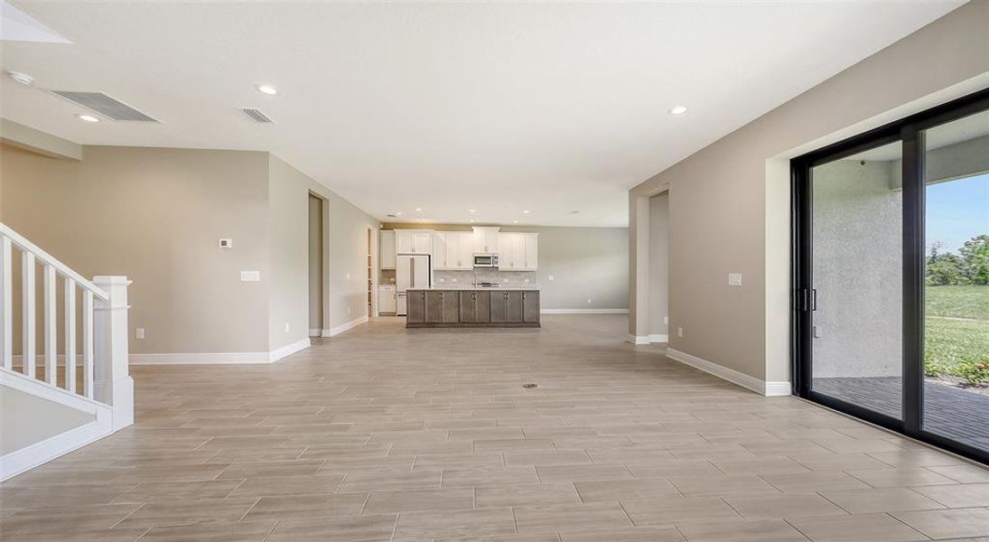 Spacious, unfurnished interior of a new home in Palm Grove, Lakewood Ranch (Image 25). Spacious, unfurnished interior of a new home in Palm Grove, Lakewood Ranch (Image 25).