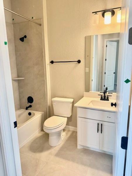 Furnished interior view inside a new home in Heritage, Dripping Springs (Image 16). Furnished interior view inside a new home in Heritage, Dripping Springs (Image 16).