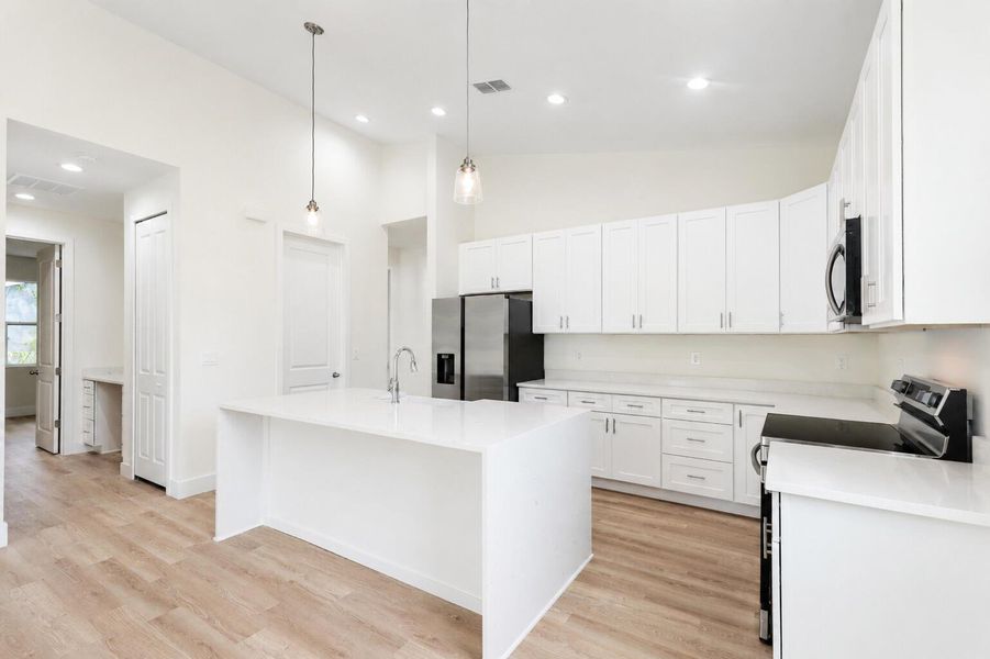 5 - Kitchen 5 - Kitchen