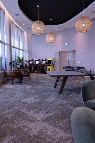 Community amenities in , Miami (Image 54).