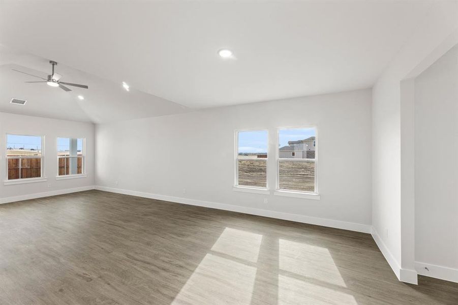 1504 Blackthorne-Dining-2