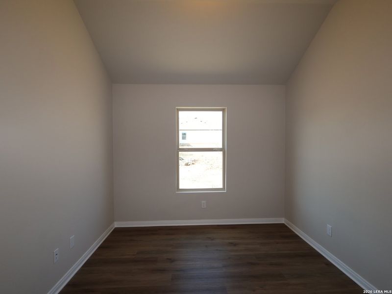 Spacious, unfurnished interior of a new home in Chaparral Ranch, Floresville (Image 26).